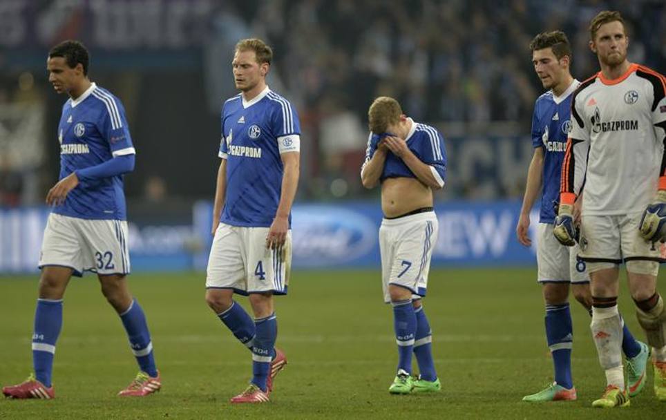 Nonostante il super gol di Huntelaar nel finale per lo Schalke  serata da incubo. Ap